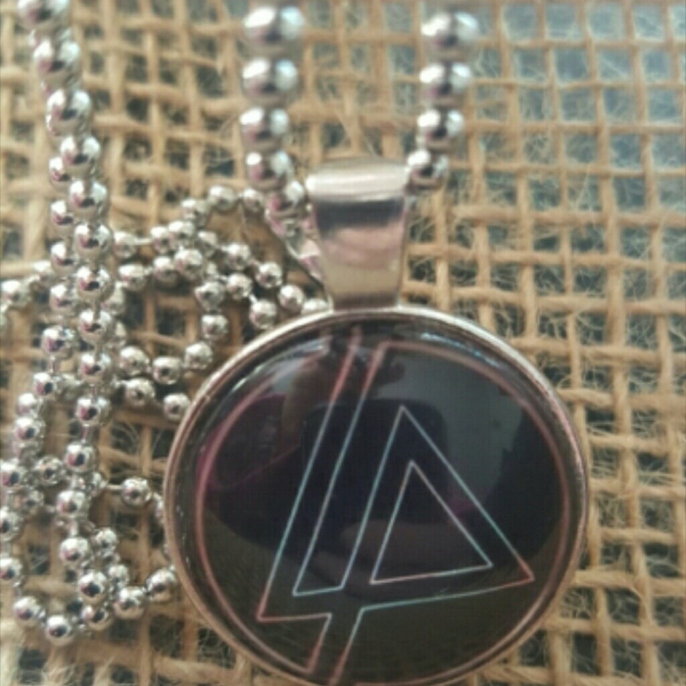 Linkin park Tribute pink black logo necklace